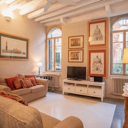 Ca Del Console Apartment Venesia Bagian luar foto