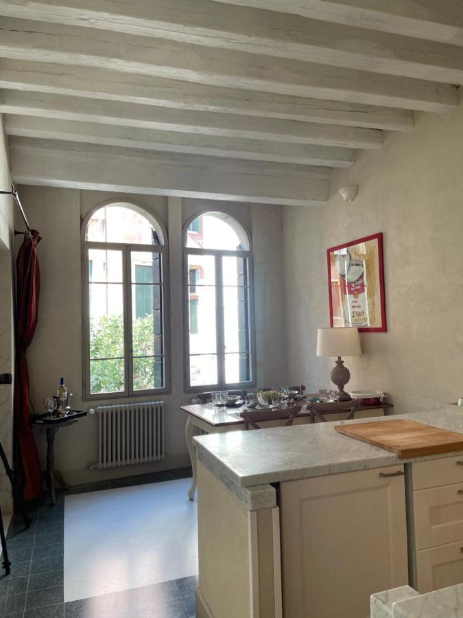Ca Del Console Apartment Venesia Bagian luar foto