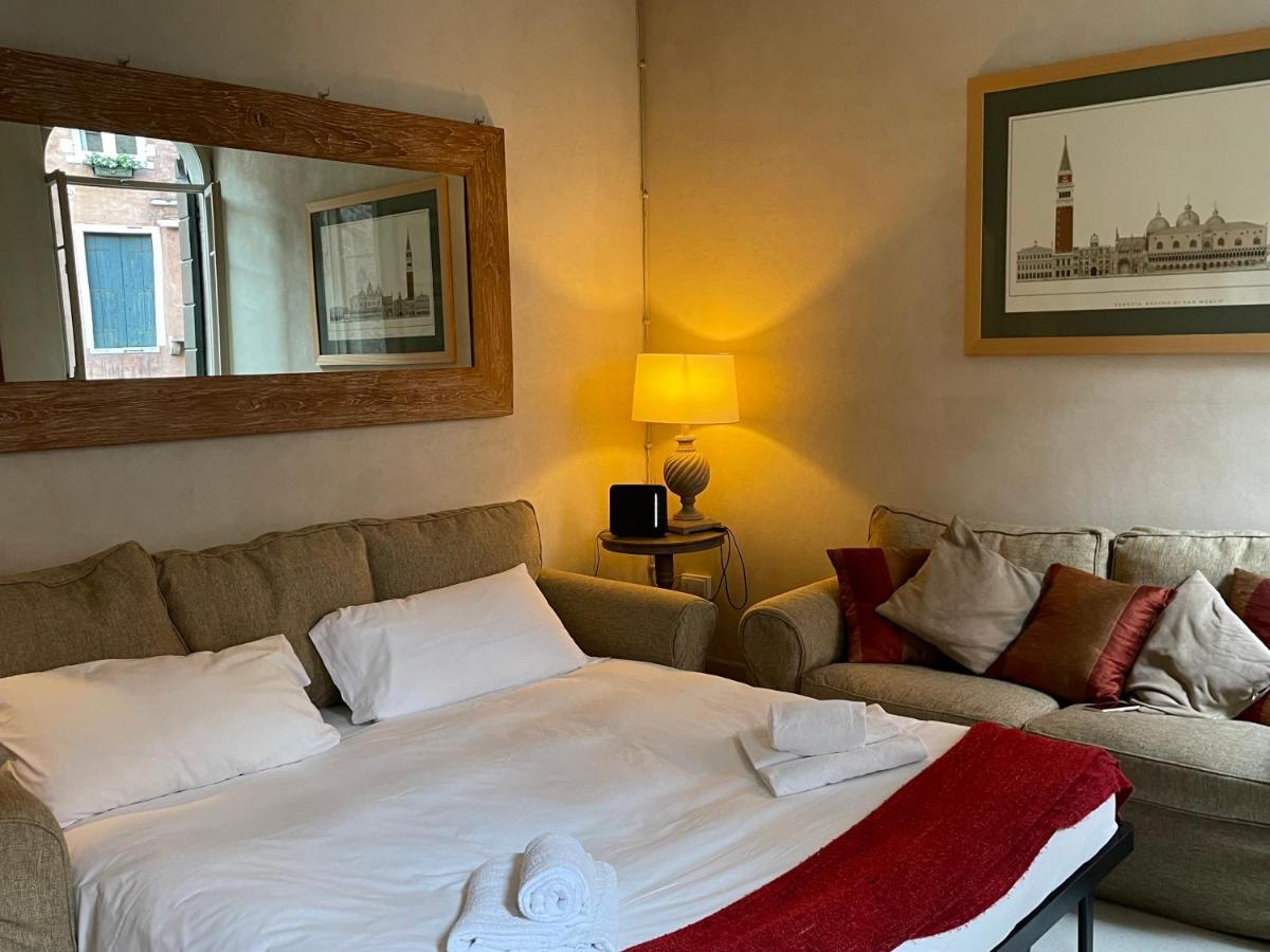 Ca Del Console Apartment Venesia Bagian luar foto