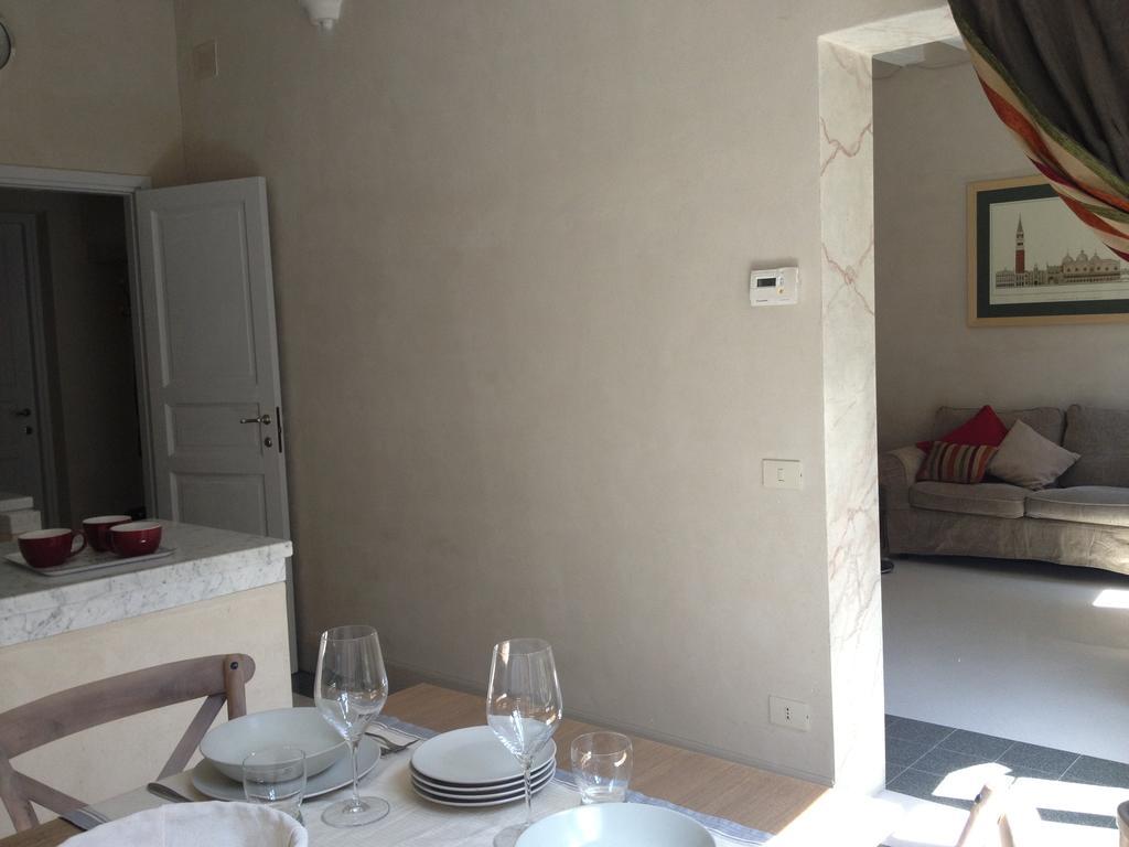 Ca Del Console Apartment Venesia Bagian luar foto